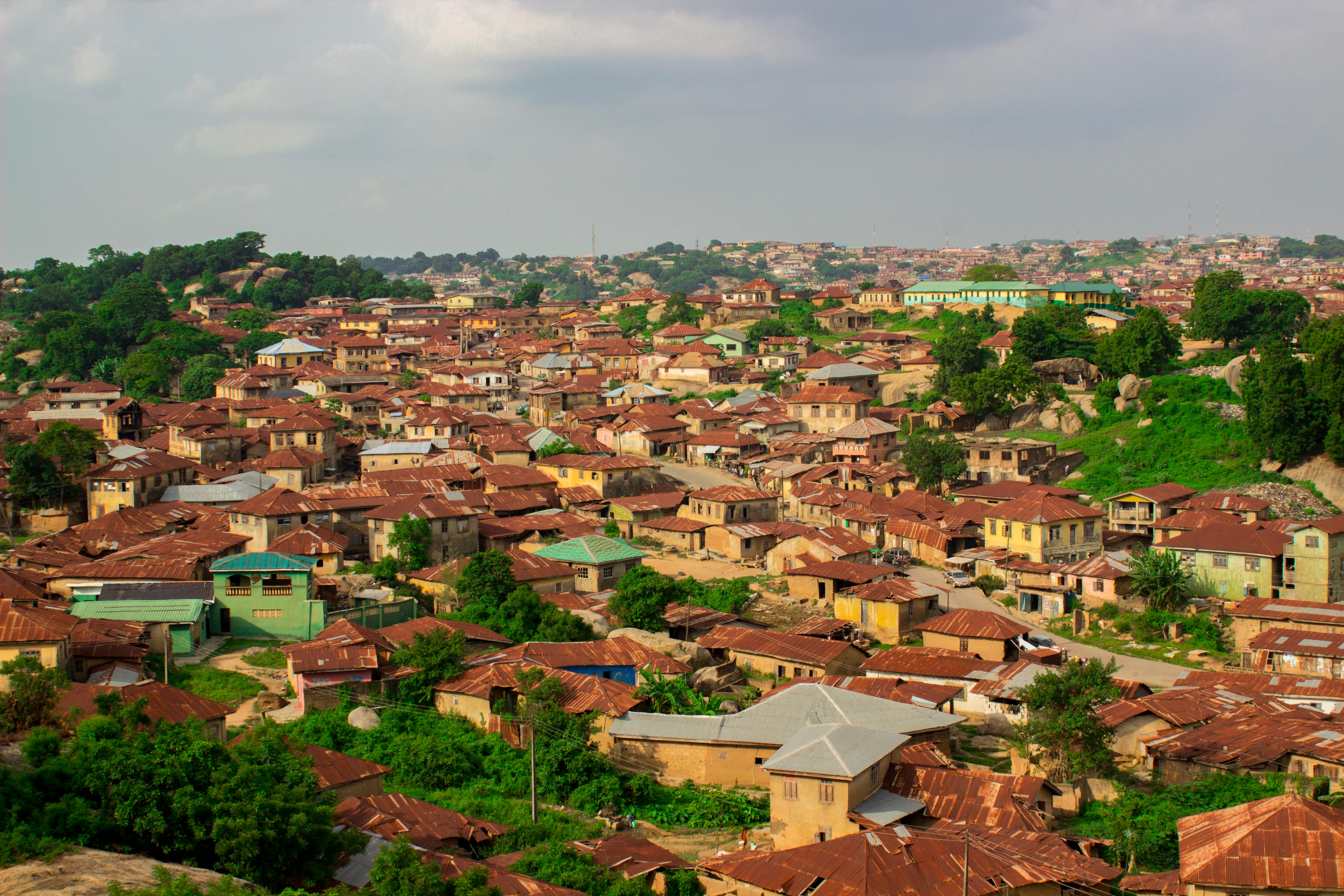 Ethana e'World - Helping Communities